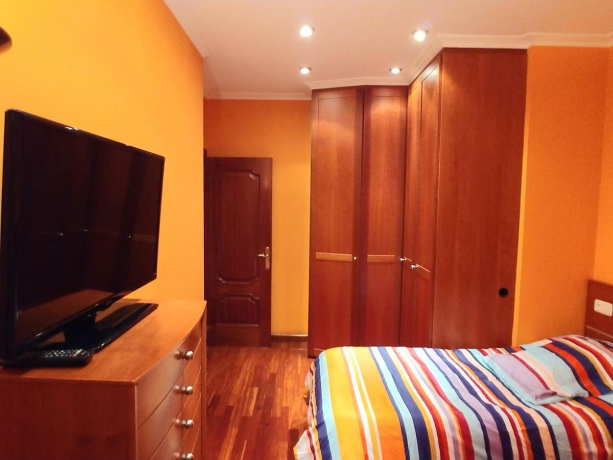 Hogar, A Modo De Hotel Gijón Buitenkant foto