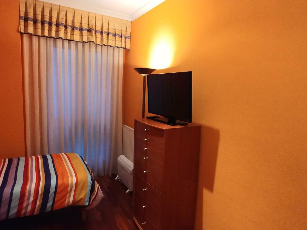 Hogar, A Modo De Hotel Gijón Buitenkant foto
