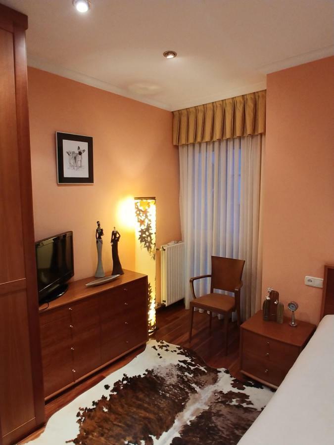 Hogar, A Modo De Hotel Gijón Buitenkant foto