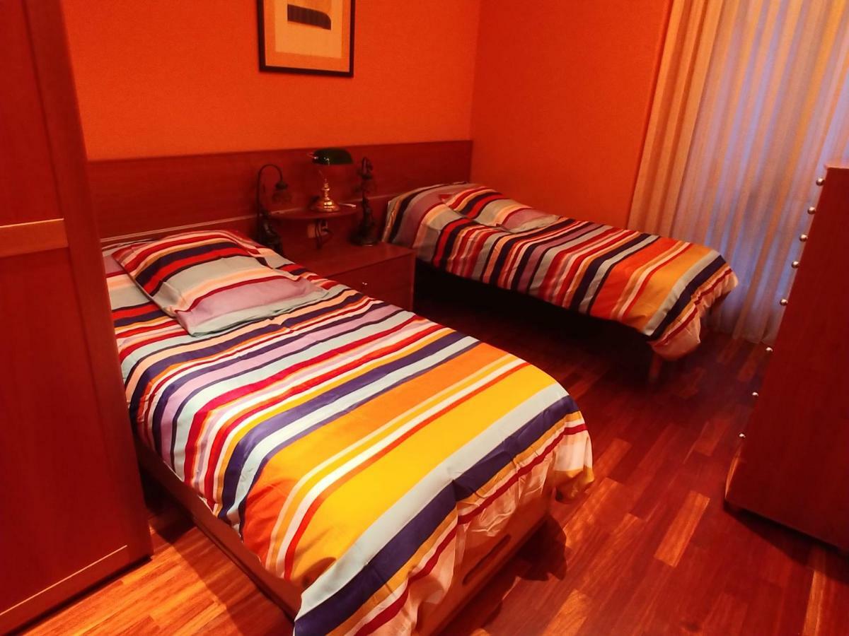 Hogar, A Modo De Hotel Gijón Buitenkant foto
