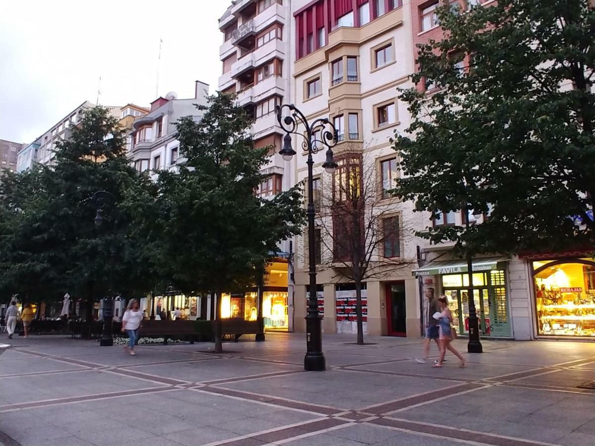 Hogar, A Modo De Hotel Gijón Buitenkant foto